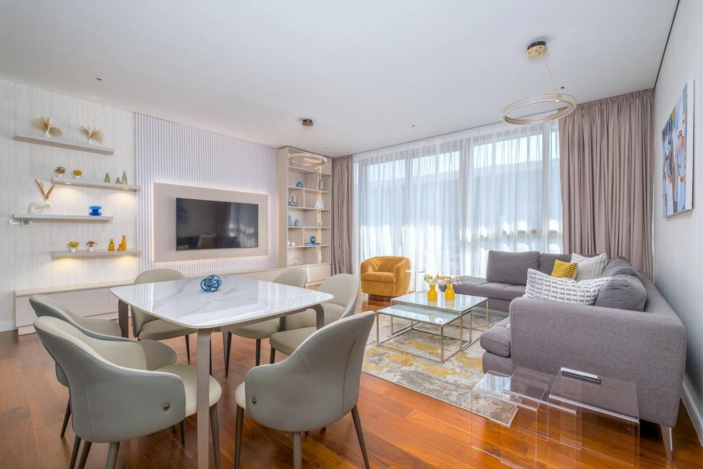 Apartment Lush 2 & Half Br In Walk With Burj Khalifa View